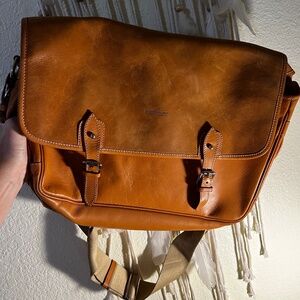 Dooney and Bourke Leather Messenger bag